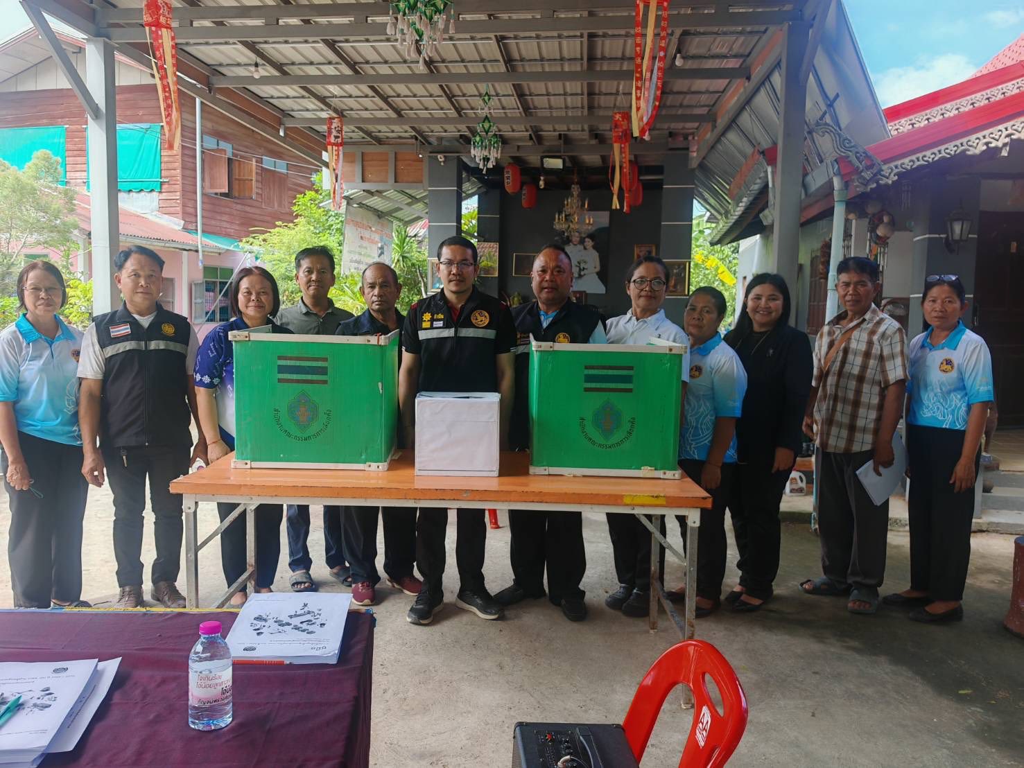 พช.เสลภูมิ ร่วมทอดผ้าป่ายาเสพติด